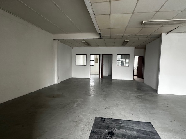 To Let Commercial Property for Rent in Ottery Western Cape